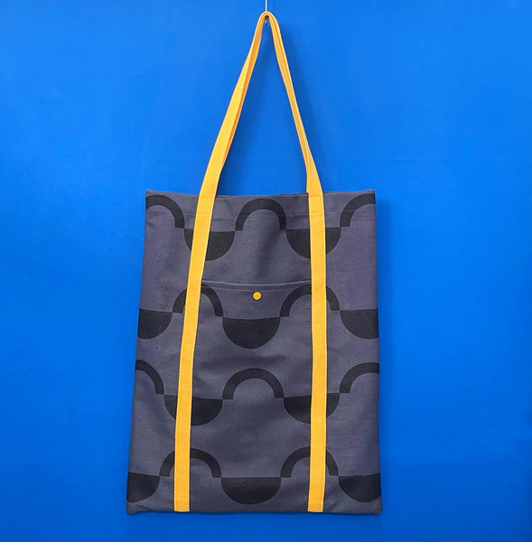 Pebble tote bag