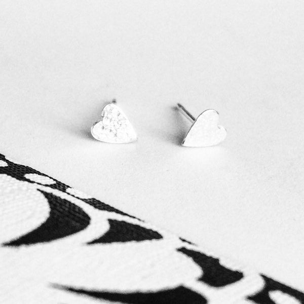 Slim Heart stud earrings