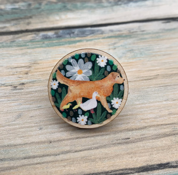 Golden Retriever round pin badge