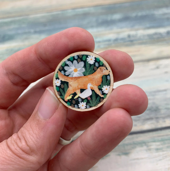 Golden Retriever round pin badge