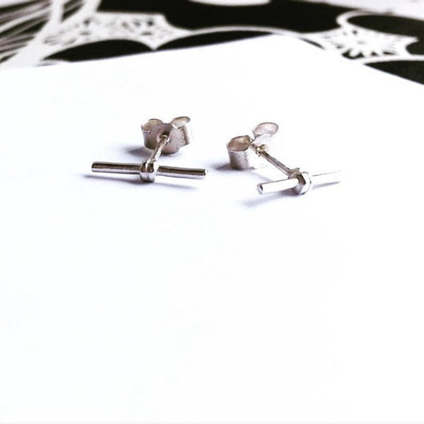 Small toggle stud earrings