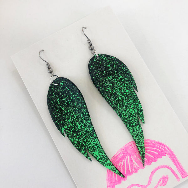 Small wing earrings