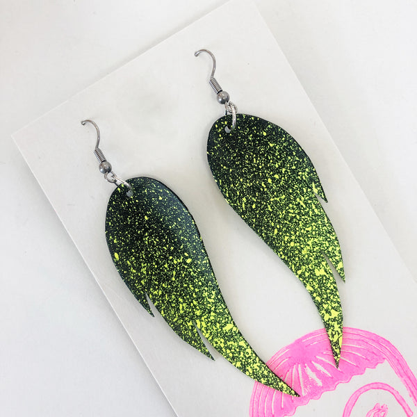 Small wing earrings