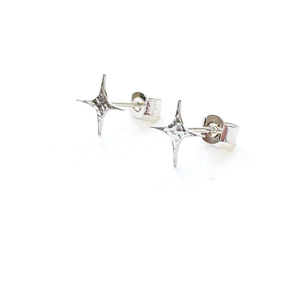 4 prong star stud earrings