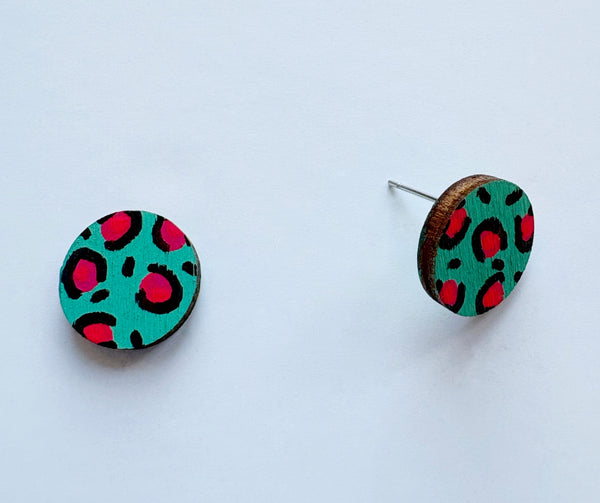Plywood leopard mint & pink studs