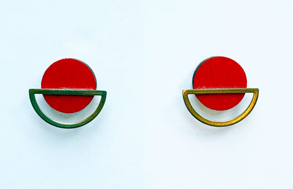 Rise red & brass studs