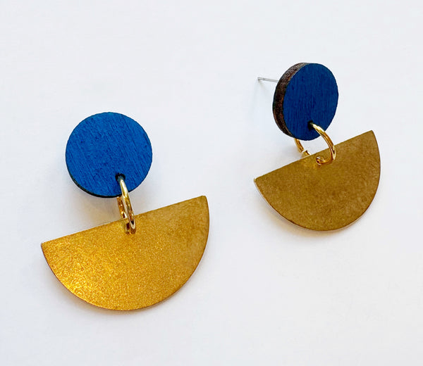 Daisy blue & brass semi circle dangle