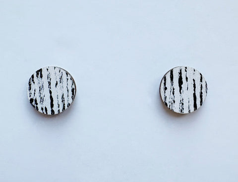 Plywood white & black stripes studs