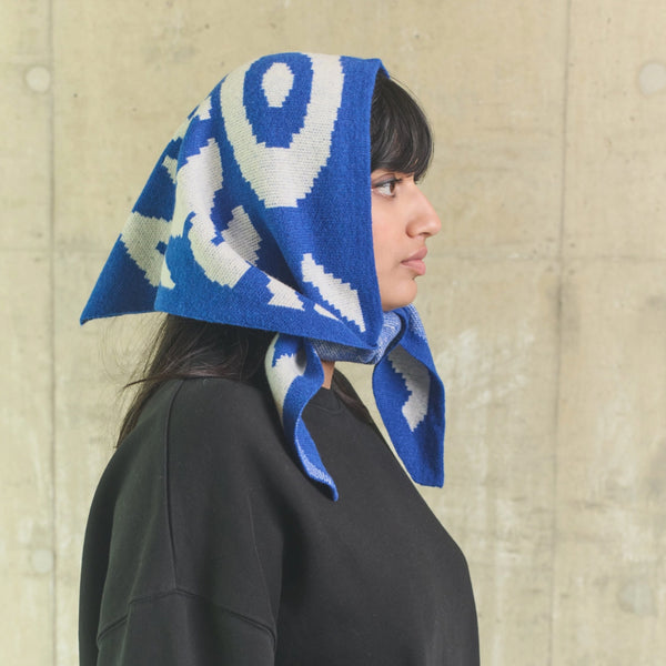 90's Blue Doodle Wool Mix Triangle Scarf