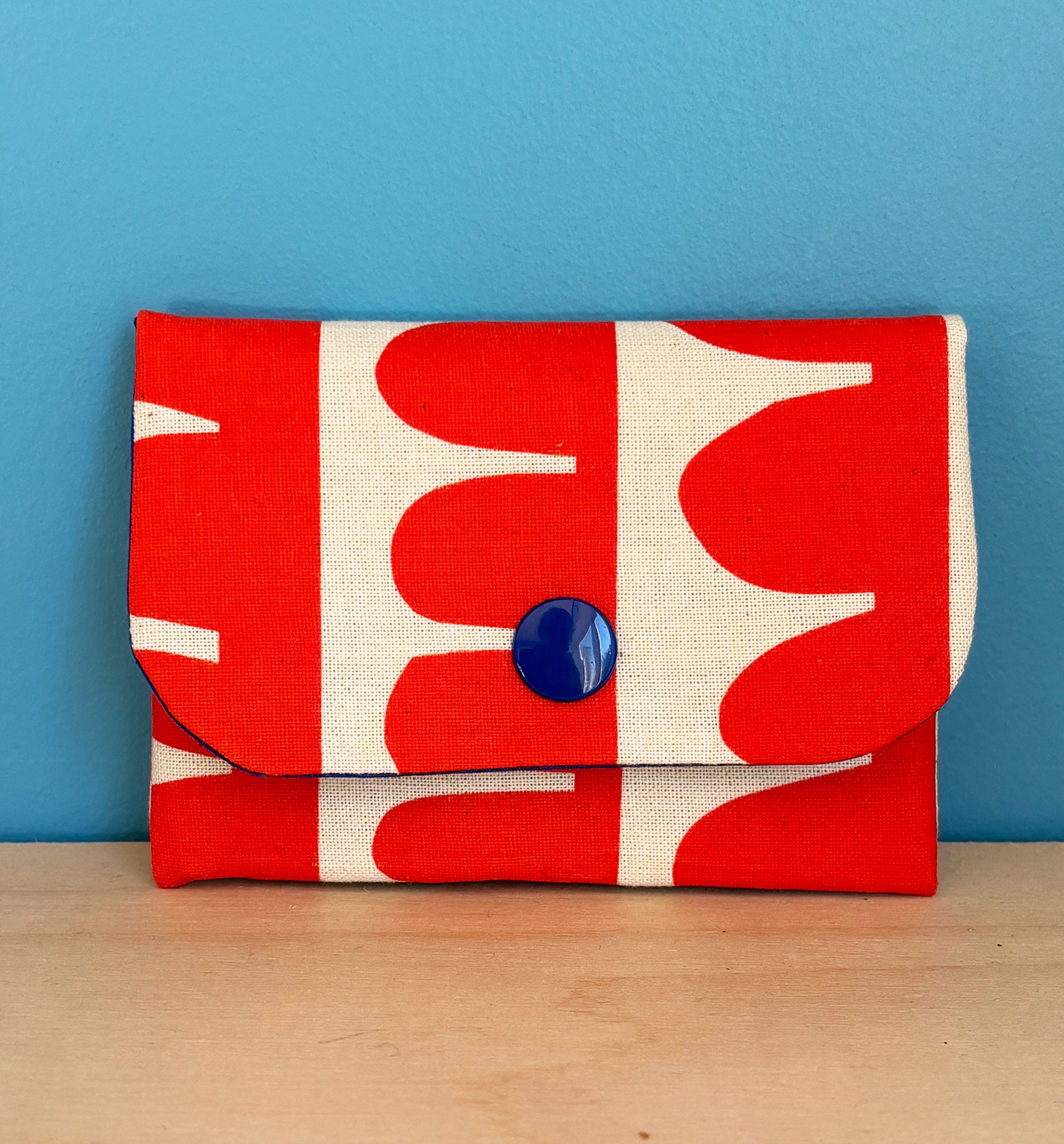 Red Scallop Card Wallet