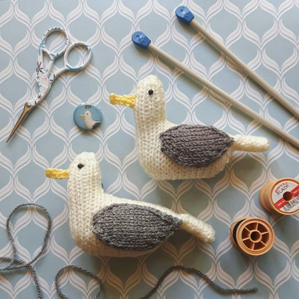 Jeff the seagull knit kit