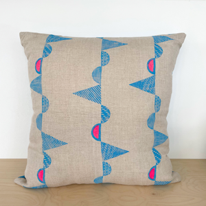 Pink & blue geometric cushion cover 50x50cm